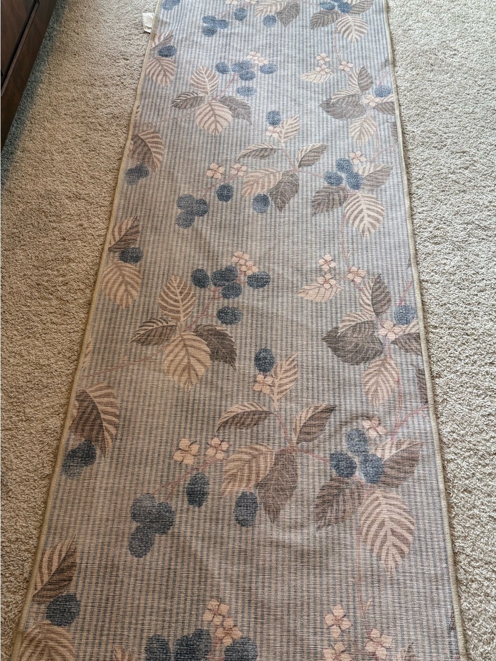 Ruggable -Rug only Floral Runner Rug in Blue and Beige 2.5x7